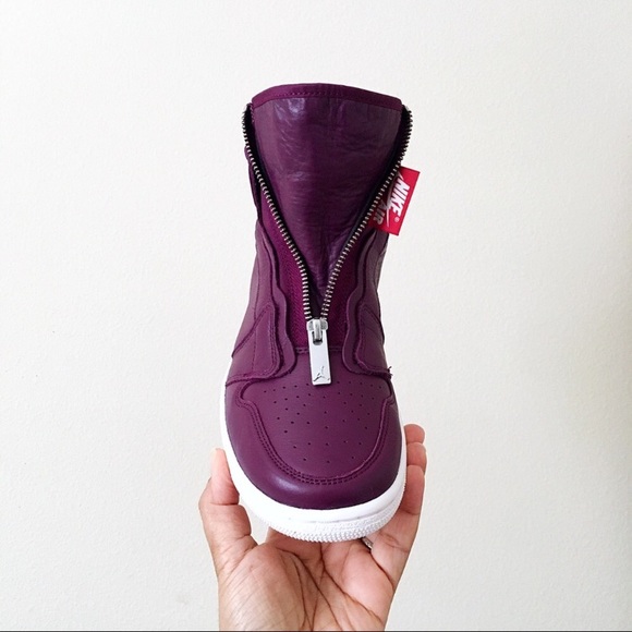 Nike Air Jordan 1 High Zip Premium High Top - Picture 6 of 9